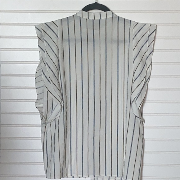 Lumiere Short Sleeve Button Down Shirt - Picture 3 of 5